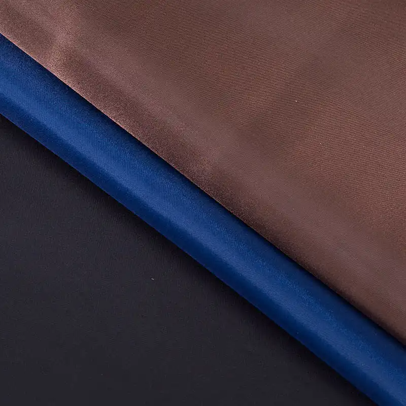 Xu hướng phát triển của vải polyester composite theo yêu cầu bảo vệ môi trường là gì?